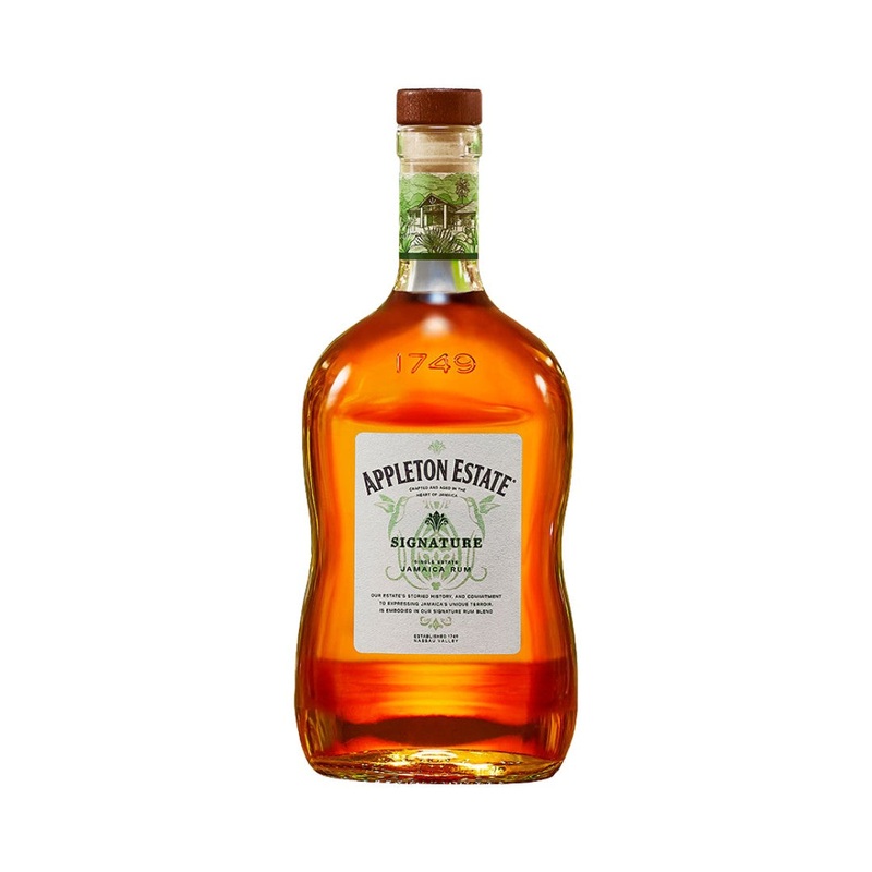 Appleton Estate Signature Blend Jamaica Rum 700ml (ABV 40%)
