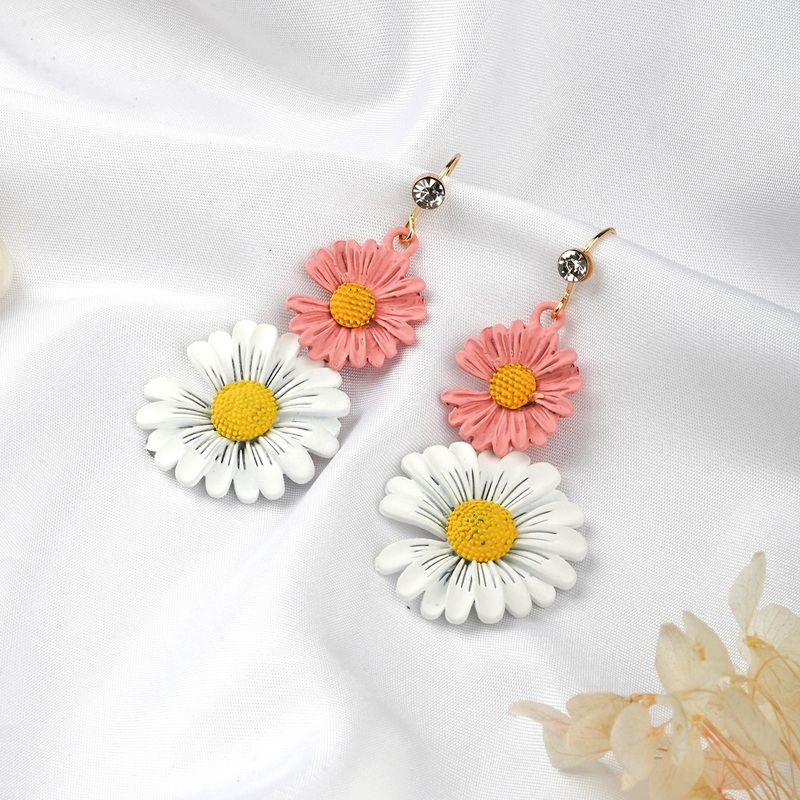 Beryl Pink And White Double Floral Earring