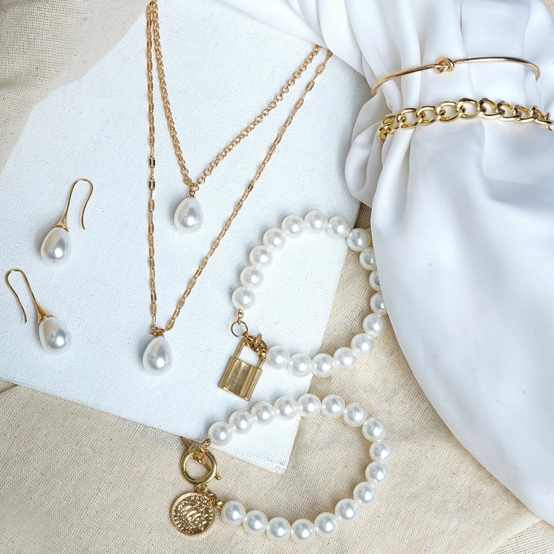 Mystic Pearls Jewelry Set