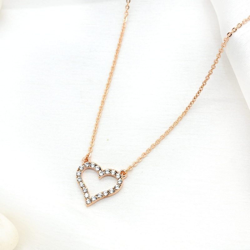 Elegant Heart Charm Rosegold Necklace