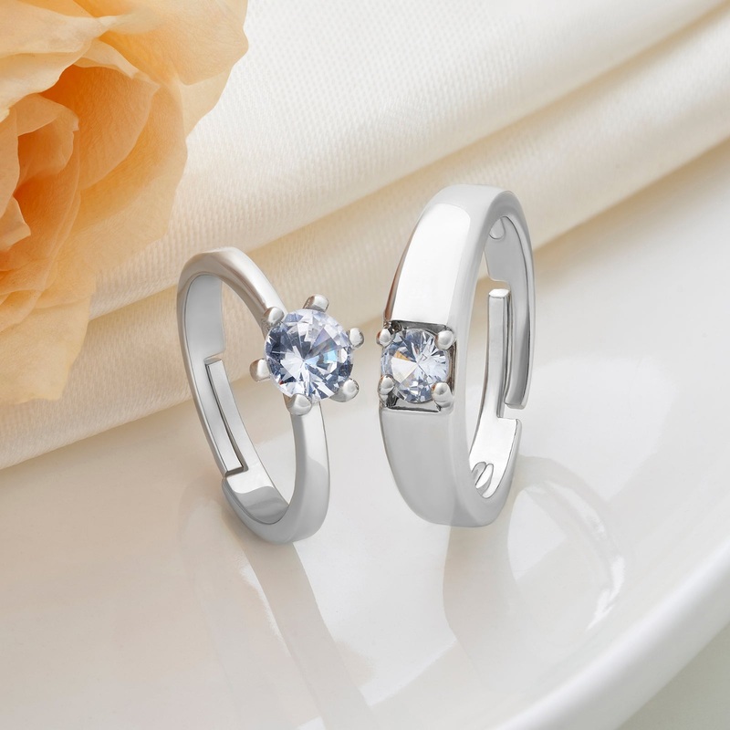 Wade & Vanessa Classic Claws Diamond Couple Rings