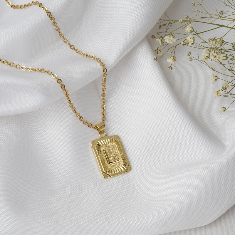 Daze Alphabet L Necklace