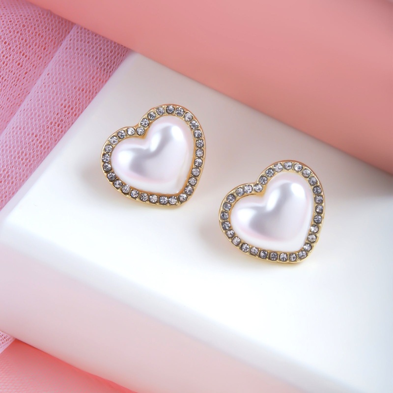 Bewitched Ottie Pearl and Rhinestone Heart Stud Earrings