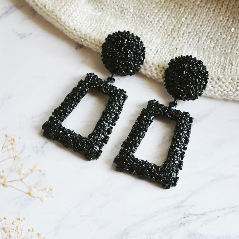 Crumbled Roses Metallic Black Party Earrings