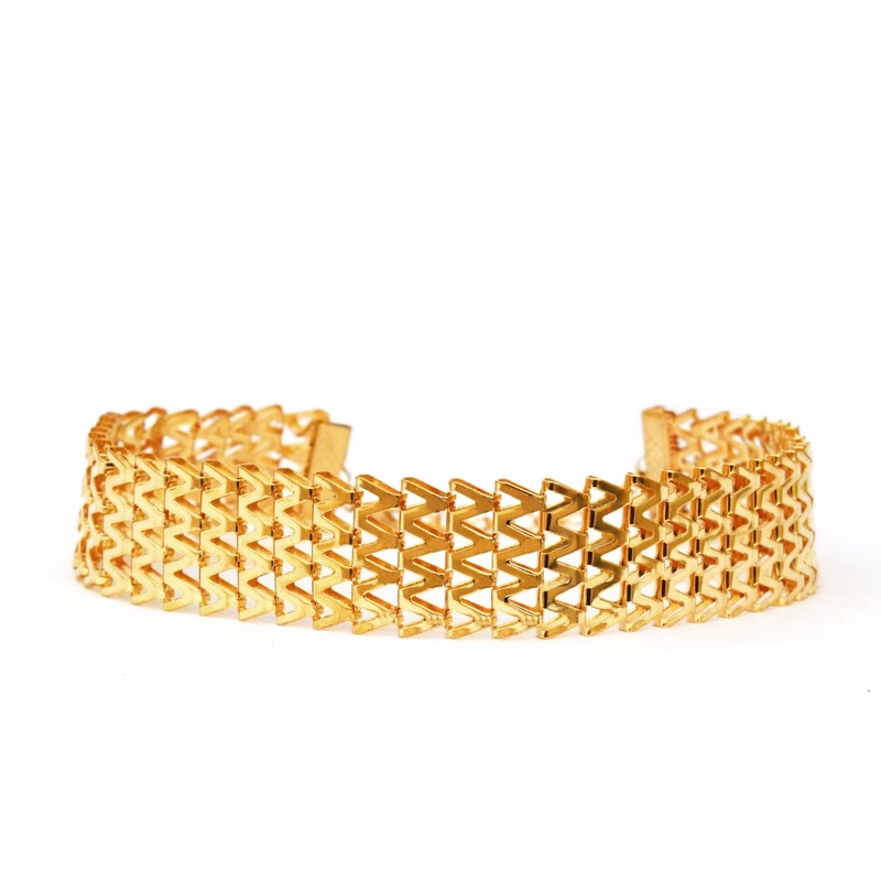 Statement Gold Choker