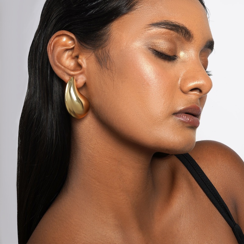 Theodosia Light Gold Earrings