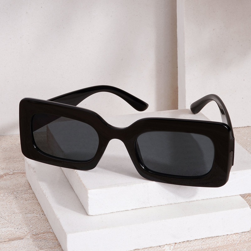 Pretza Black Rectangle Sunglasses